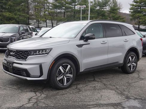 Used 2023 Kia Sorento EX image 9