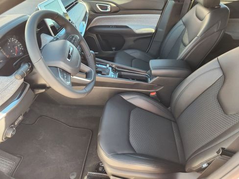 New 2026 Jeep Compass Latitude AWD/4WD image 12