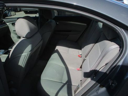 Used 2008 Saturn Aura XE w/ Preferred Package FWD image 9