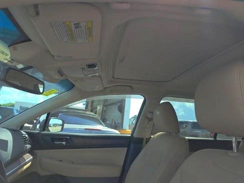 Used 2016 Subaru Outback 2.5i Limited AWD/4WD image 8