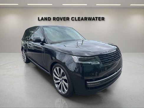Used 2025 Land Rover Range Rover Long Wheelbase Autobiography image 4