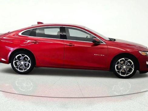 Used 2024 Chevrolet Malibu LT FWD image 10