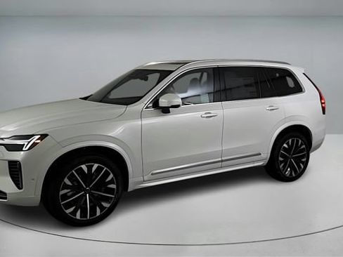 Certified 2026 Volvo XC90 B6 Plus w/ Protection Package Premier AWD/4WD image 8