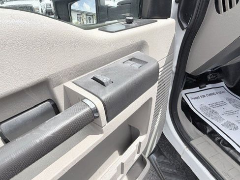 Used 2010 Ford F250 XL AWD/4WD image 14