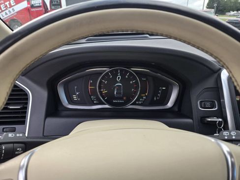 Used 2016 Volvo XC60 T5 Premier image 46