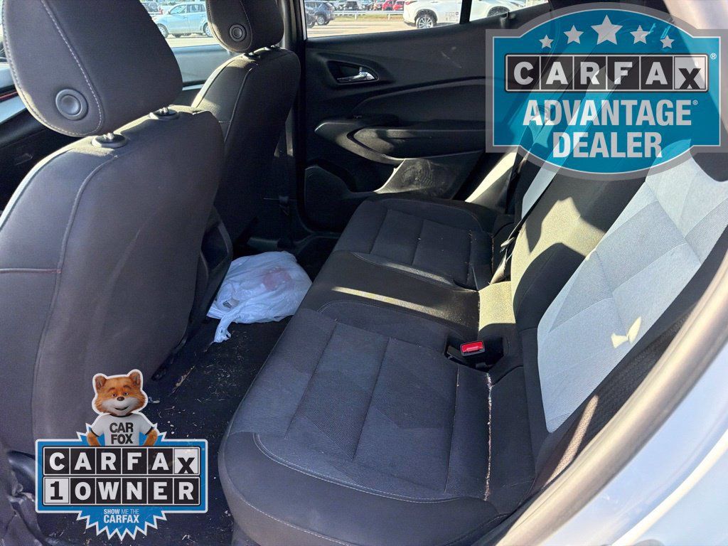 Used 2025 Chevrolet Trax RS w/ Sunroof Package FWD image 10