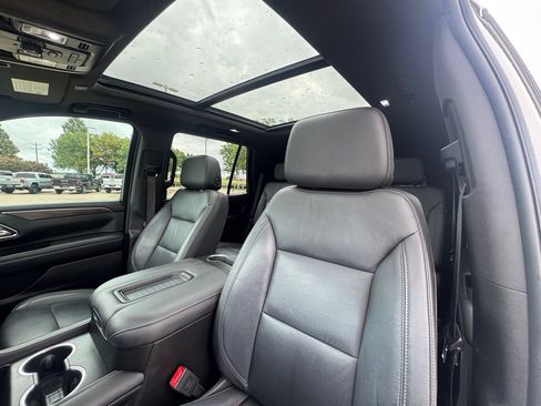 Used 2021 Chevrolet Tahoe LT w/ LT Signature Package RWD image 6