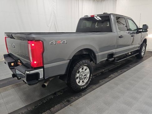 Used 2023 Ford F250 XLT image 4