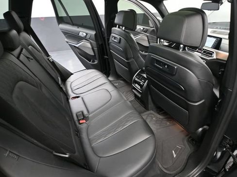 Used 2022 BMW X5 M50i AWD/4WD image 49