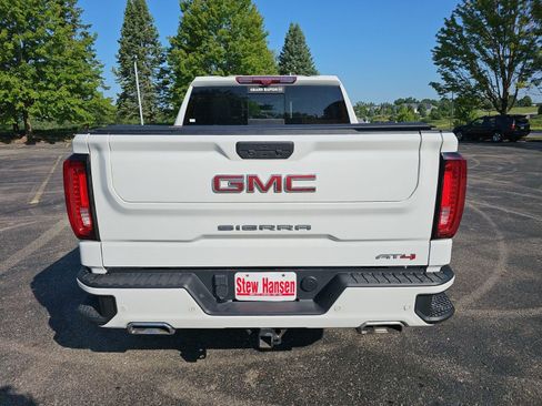 Used 2022 GMC Sierra 1500 AT4 w/ AT4 Premium Package AWD/4WD image 5