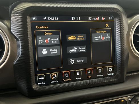 Used 2018 Jeep Wrangler Unlimited Sahara image 32