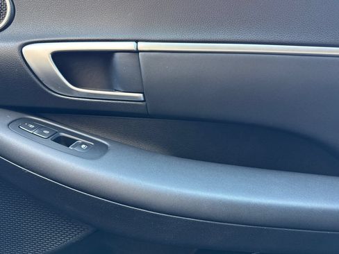 Used 2025 Hyundai Sonata SEL FWD image 19