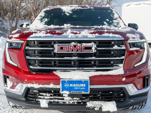 Used 2025 GMC Acadia Elevation w/ LPO, Floor Liner Package image 3