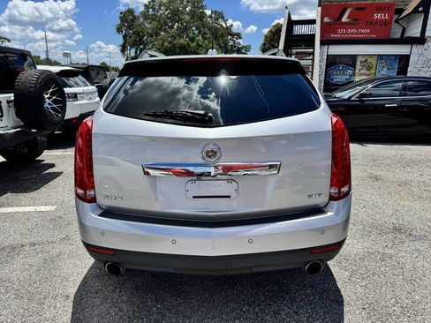 Used 2016 Cadillac SRX Luxury image 4