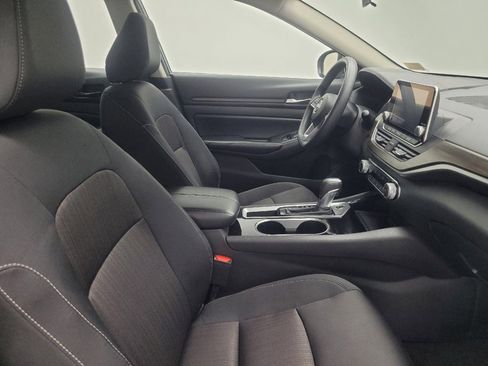 Used 2024 Nissan Altima 2.5 SV image 21