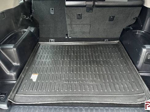 Used 2022 Toyota 4Runner SR5 Premium image 18