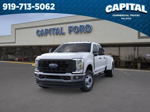 New 2026 Ford F350 XL w/ XL Chrome Package AWD/4WD image 2
