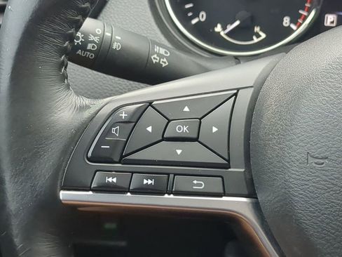 Used 2018 Nissan Rogue Sport SL w/ SL Premium Package image 27