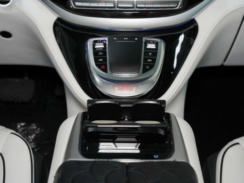 Used 2021 Mercedes-Benz Metris Passenger image 48