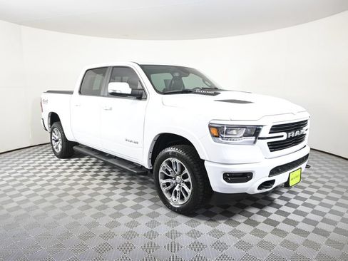 Used 2020 RAM 1500 Laramie w/ Sport Appearance Package AWD/4WD image 10