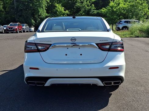 Certified 2023 Nissan Maxima Platinum w/ Sport Mat Group FWD image 5