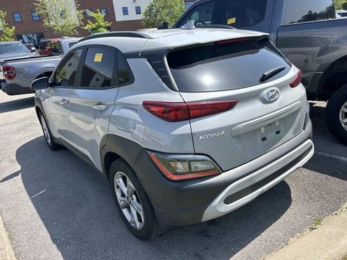 Used 2022 Hyundai Kona SEL w/ Convenience Package FWD image 8