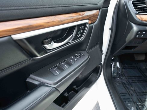Used 2022 Honda CR-V Touring image 7