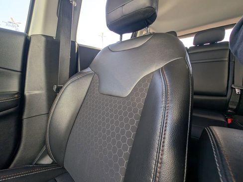 Used 2019 Jeep Compass Latitude image 12