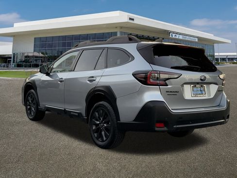 Used 2024 Subaru Outback Onyx Edition image 7