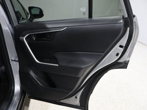 Certified 2023 Toyota RAV4 LE image 21