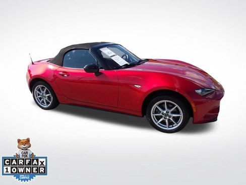 Used 2016 MAZDA MX-5 Miata Sport RWD image 16