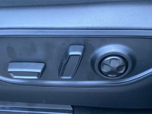 New 2025 Jeep Grand Cherokee L Altitude image 19