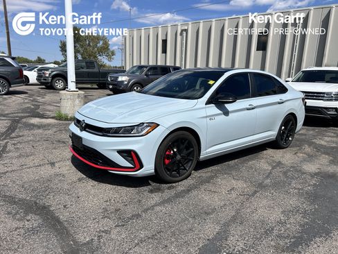 Used 2025 Volkswagen Jetta GLI Autobahn FWD image 1