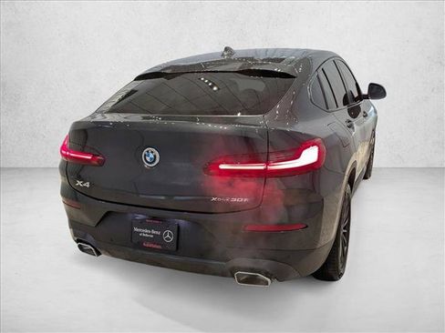 Used 2024 BMW X4 xDrive30i w/ Premium Package image 5