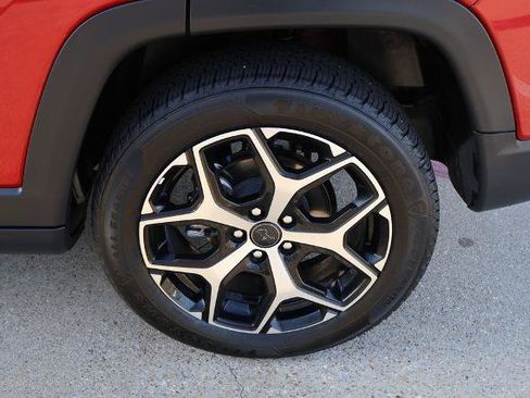 Used 2025 Jeep Compass Limited AWD/4WD image 11