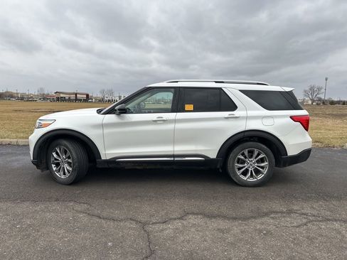 Used 2020 Ford Explorer Limited image 8