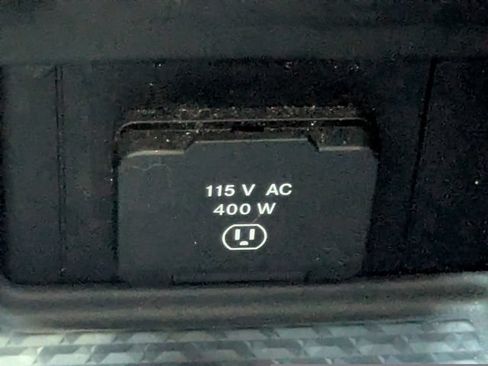 Used 2020 RAM 1500 Laramie RWD image 29