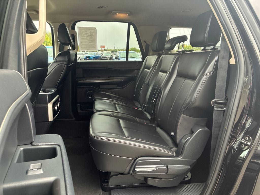 Used 2024 Ford Expedition Max XLT AWD/4WD image 30