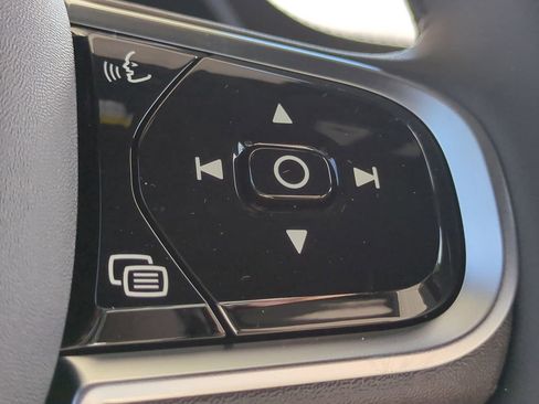 New 2026 Volvo XC90 B6 Plus image 25