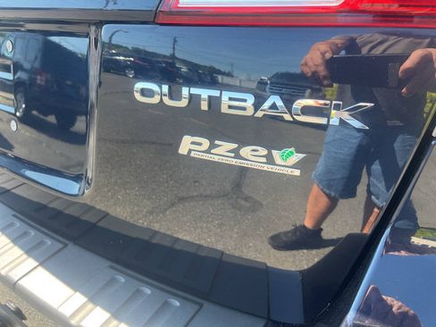 Used 2012 Subaru Outback 2.5i Premium AWD/4WD image 11
