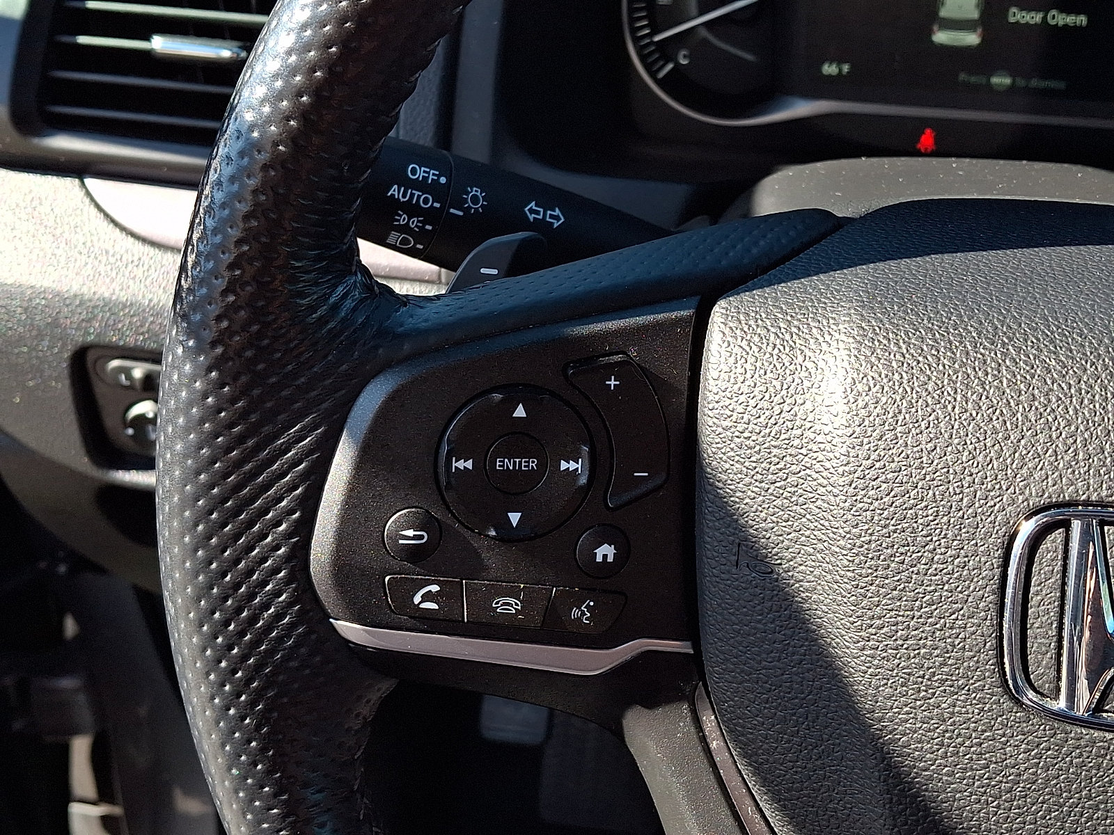 Used 2025 Honda Passport EX-L image 22