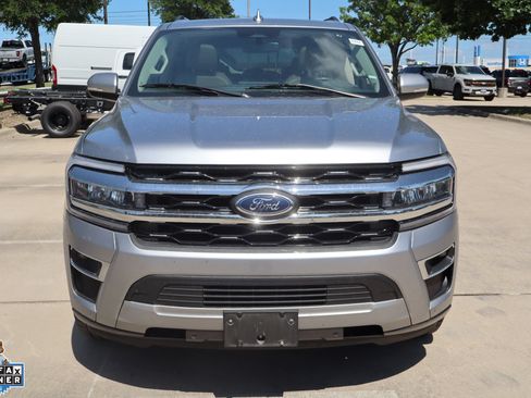 Used 2023 Ford Expedition Limited RWD image 9