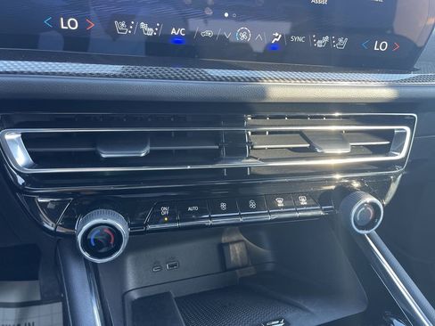 Used 2025 Chevrolet Traverse High Country w/ LPO, Floor Liner Package image 26