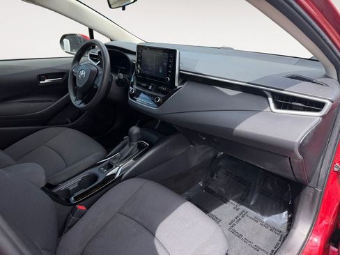 Used 2020 Toyota Corolla LE FWD image 26