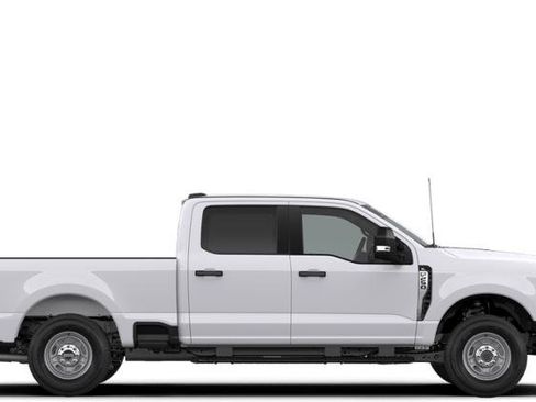 New 2026 Ford F250 XL w/ XL Chrome Package image 27