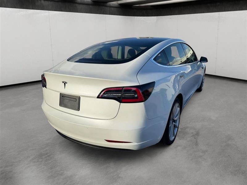 Used 2020 Tesla Model 3 Standard Range Plus RWD image 7