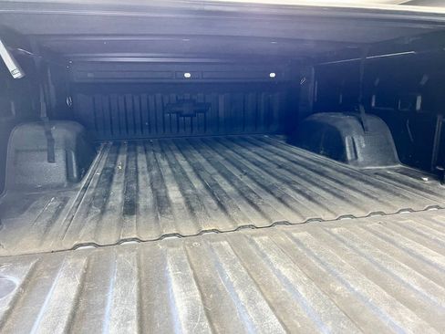 Used 2021 Chevrolet Silverado 1500 LT Trail Boss w/ Convenience Package II AWD/4WD image 21