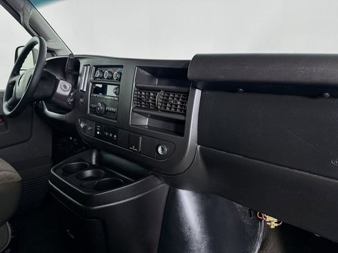 Used 2018 Chevrolet Express 3500 LT w/ LT Preferred Equipment Group image 23