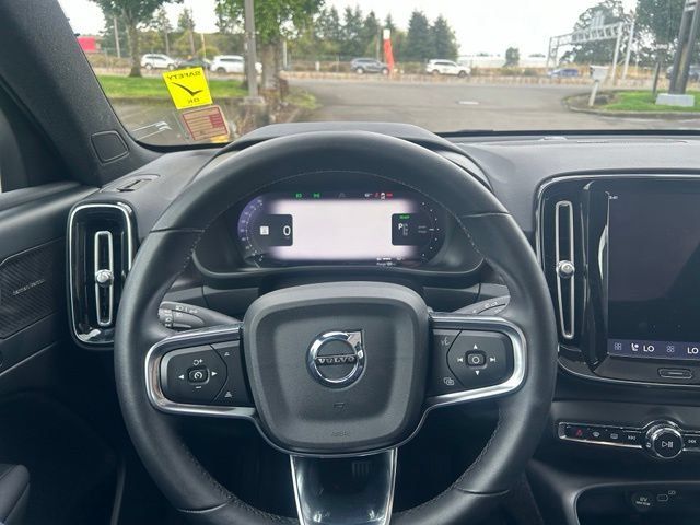 Used 2023 Volvo C40 P8 Recharge Ultimate AWD/4WD image 23