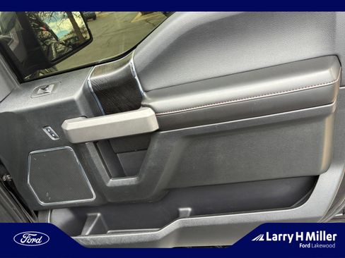 Used 2018 Ford F150 Platinum w/ Technology Package image 16